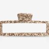 Dimensions: 11 x 4.5 x 4.5 cm