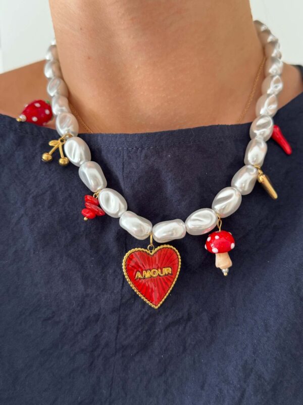 collier-nacre-blanc-breloque-coeur