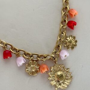 collier-breloques-fleurs