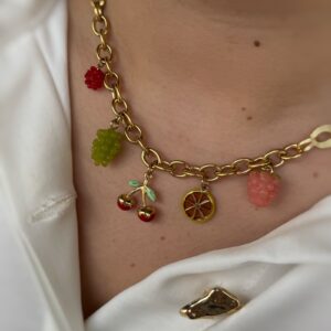 collier-breloques-fruits