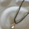 collier-pierres-naturelles-pyrite-noir-perle