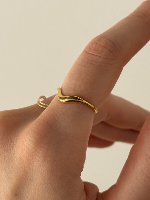 bague-fine-dore-v-reglable
