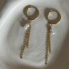 boucle-pendante-perle-dore-chaine