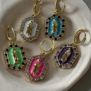 mono-boucle-madonne-marie-colore