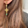 boucle-pendante-pierre
