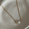 collier-perle-nacre-plaqué-or