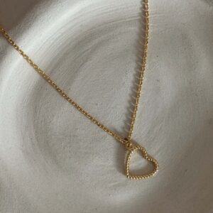 collier-plaque-or-coeur-chaine