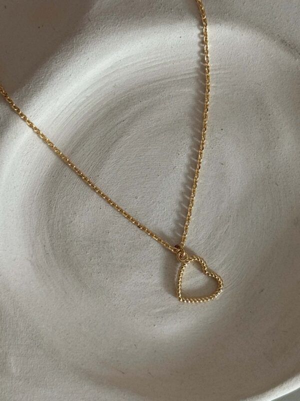 collier-plaque-or-coeur-chaine