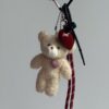 Grigri-nounours-coeur-rouge-peluche