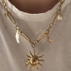 Collier-breloque-lune-soleil-perle-deau-douce-coeur