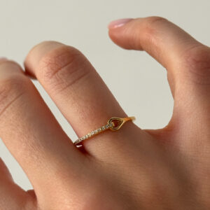 bague-fine-zirconium-plaque-or