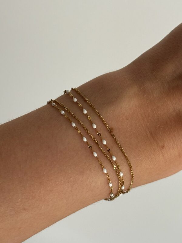 bracelet-chaine-fine-colore
