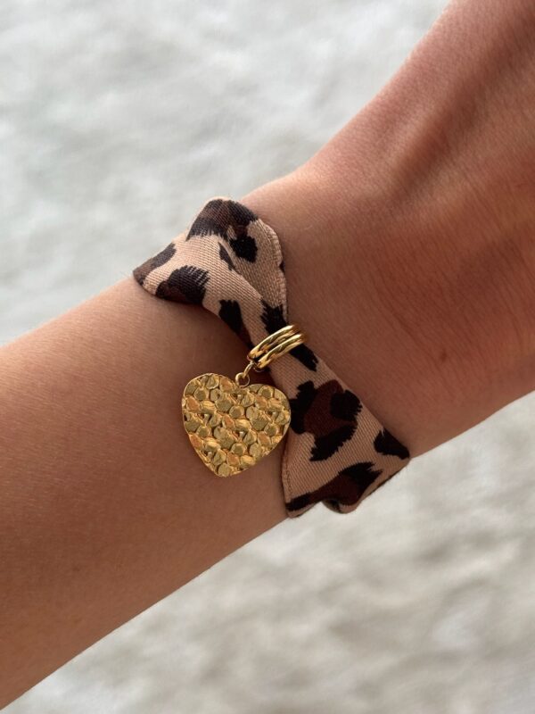 Bracelet-coeur-tissu-rose-léopard