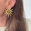boucle-oreille-dore-soleil-acier-inoxydable