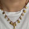 Collier-breloque-ficele-poisson-coquillage-rose