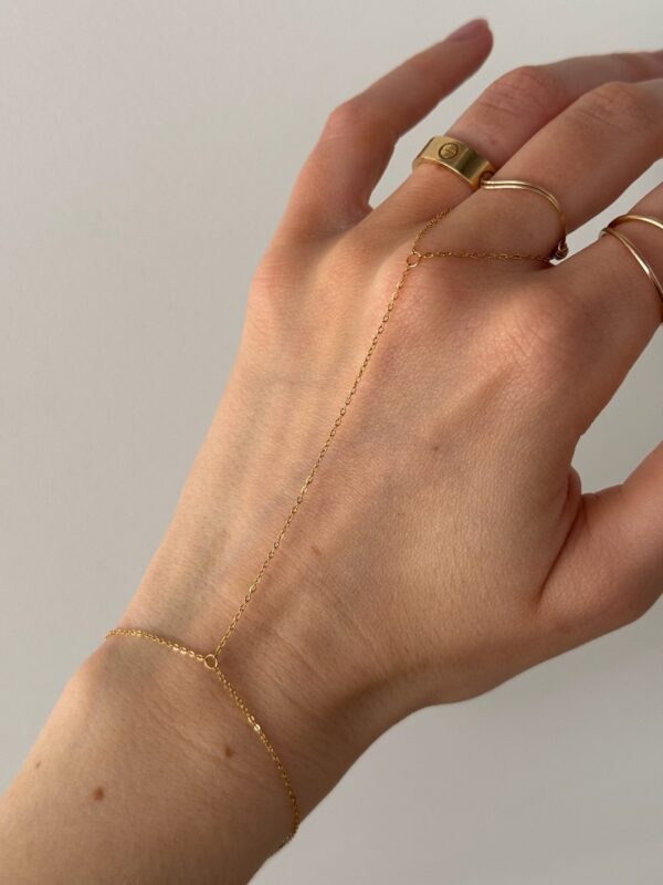 chaine-main-fine-dore-acier-inoxydable
