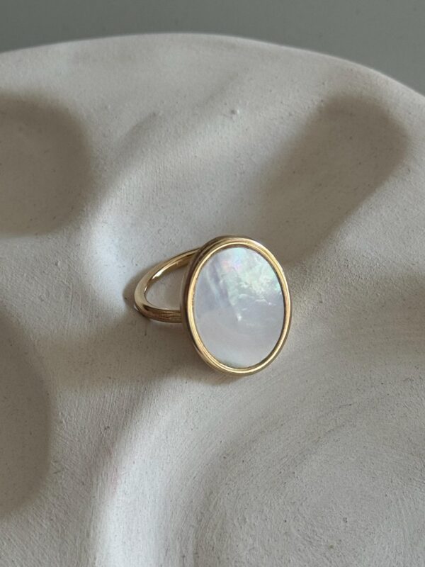 bague-large-blanche-plaque-or